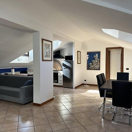 Attico In Corsico Apartment Ngoại thất bức ảnh